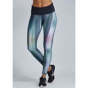 Noli Yoga Leggings Size L